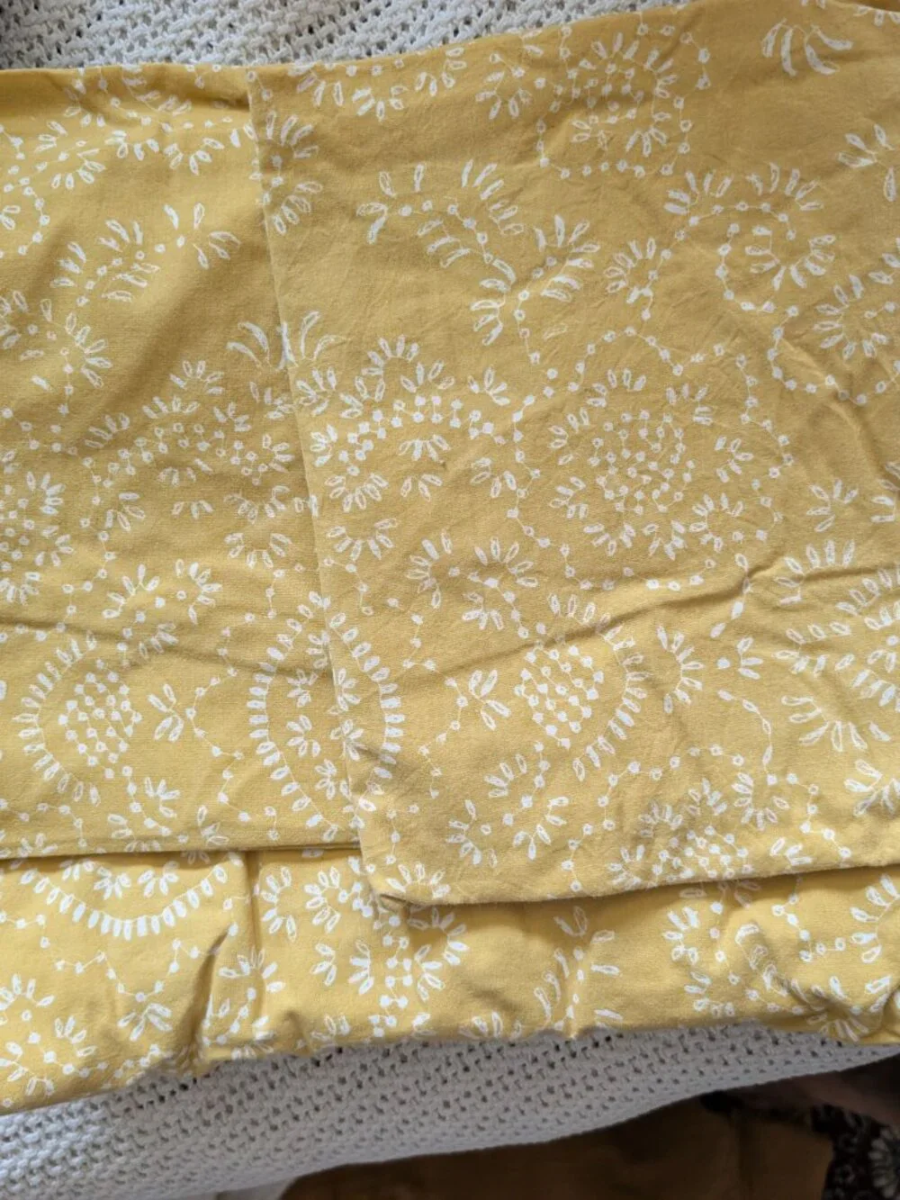IKEA AKERTISTEL Queen Duvet Set & 2 Pillowcases Yellow Floral Reversible Cotton